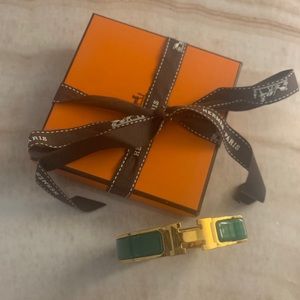 Hermès emerald Clic H bracelet PM
